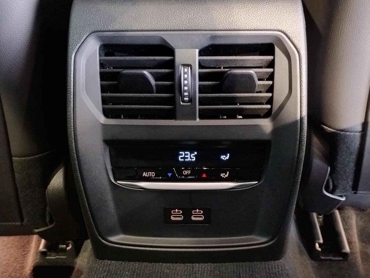 320d xDrive Berline RHD