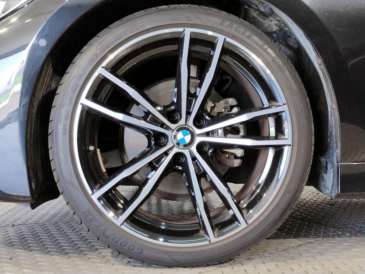 G20 320i Saloon RHD MX