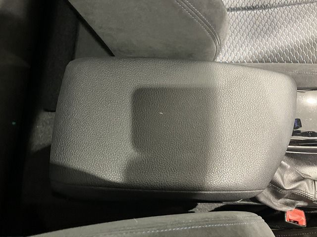 118D 5DOOR RHD