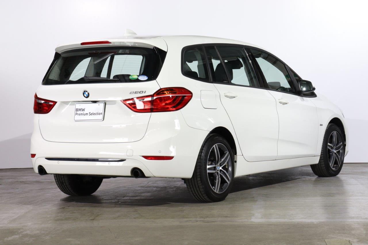 220I GRAN TOURER RHD