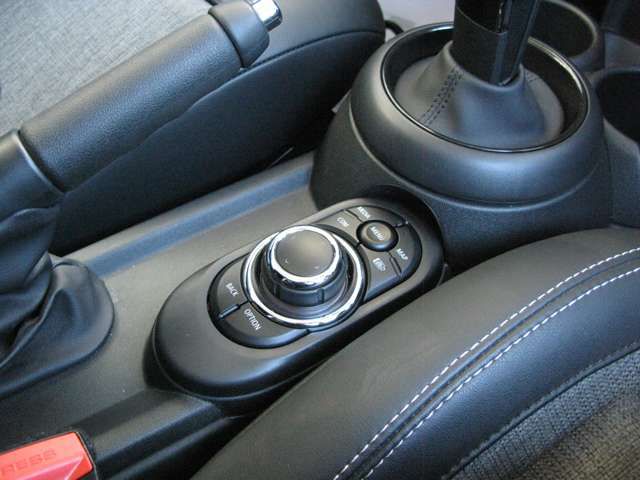 MINI Cooper F56 RHD