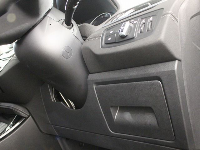 X1 sDrive18i RHD
