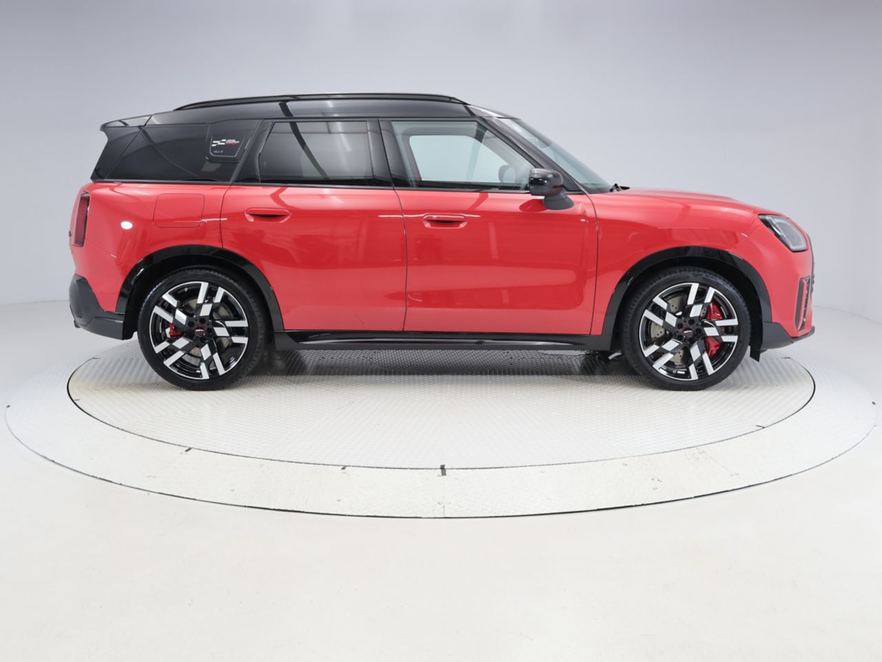U25 MINI John Cooper Works Countryman ALL4