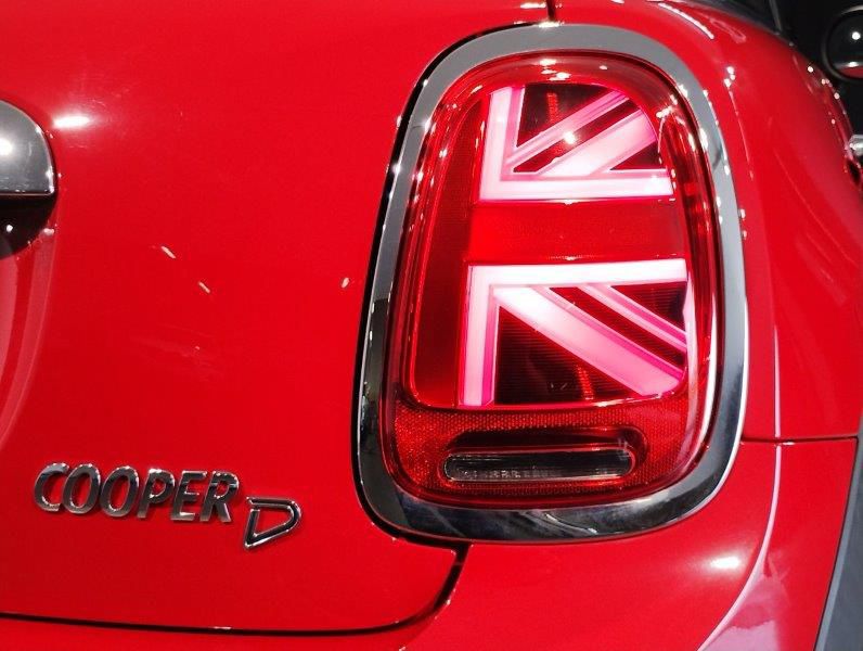 F56 COOPER D (AT)