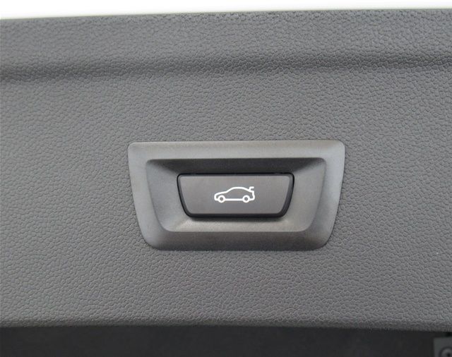 i20 iX xDrive50