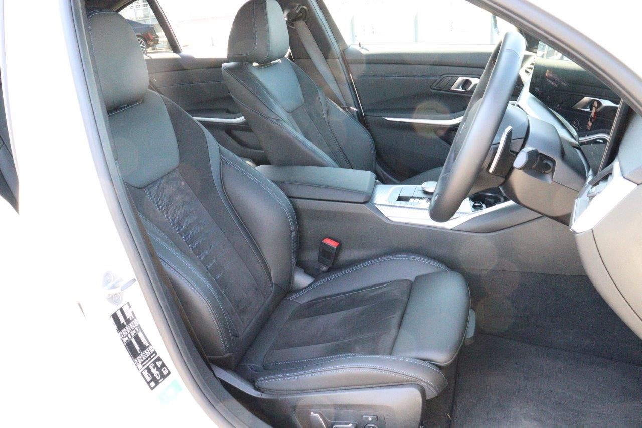 320d xDrive Berline RHD