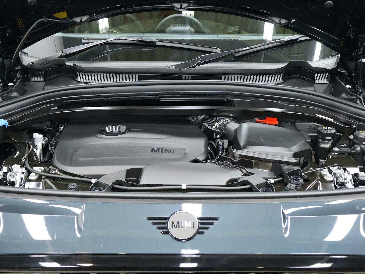 U25 MINI John Cooper Works Countryman ALL4