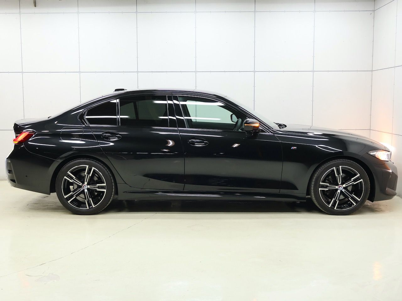 G20 320i Saloon LCI RHD MX