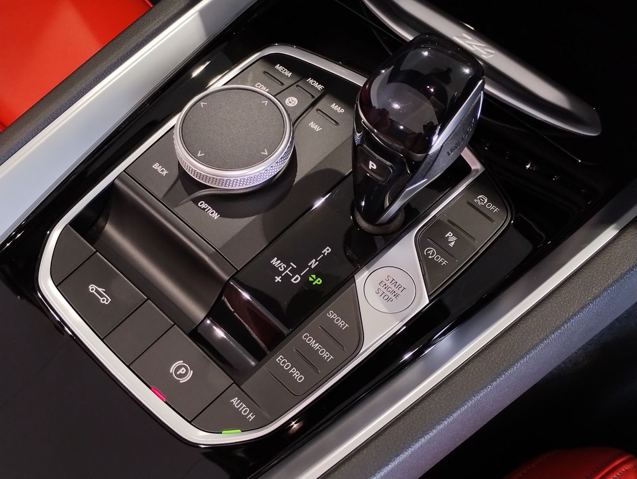 G29 z4 sDrive20i RHD