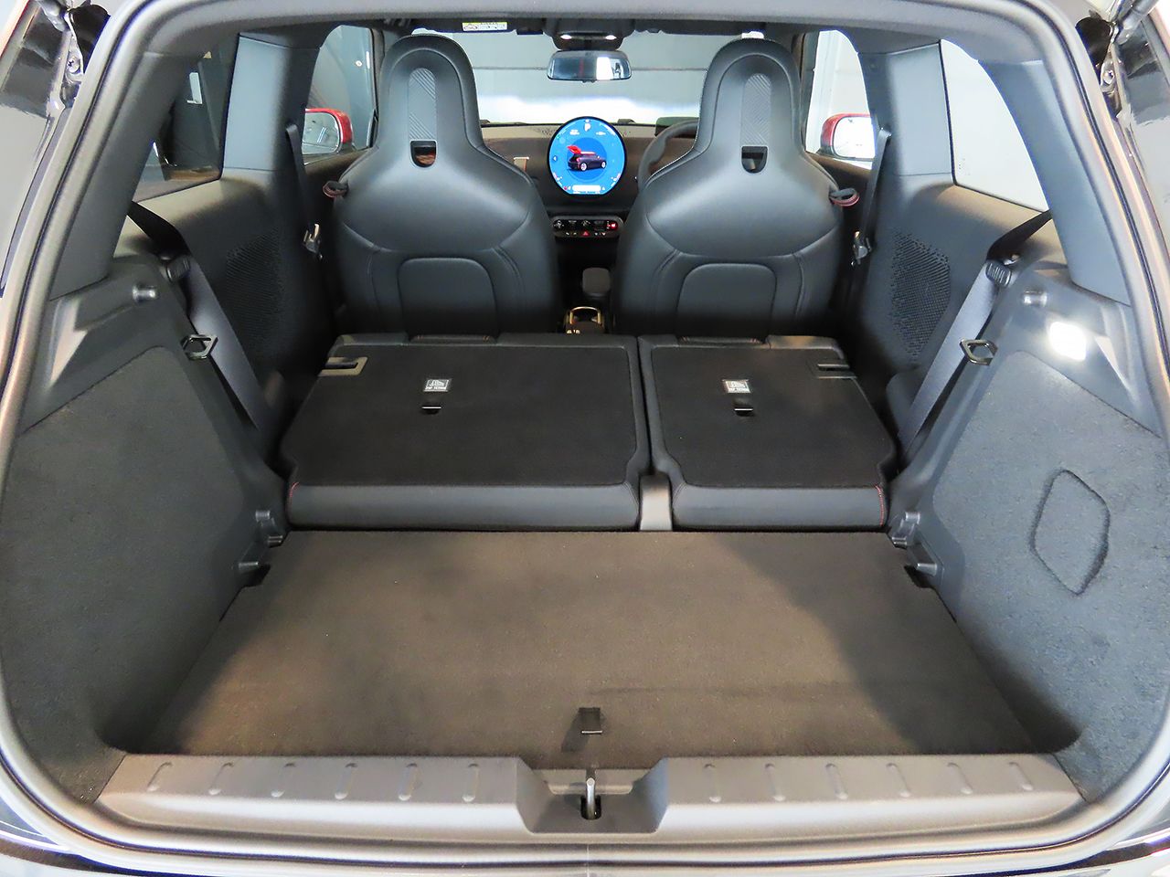 J01 MINI Cooper SE