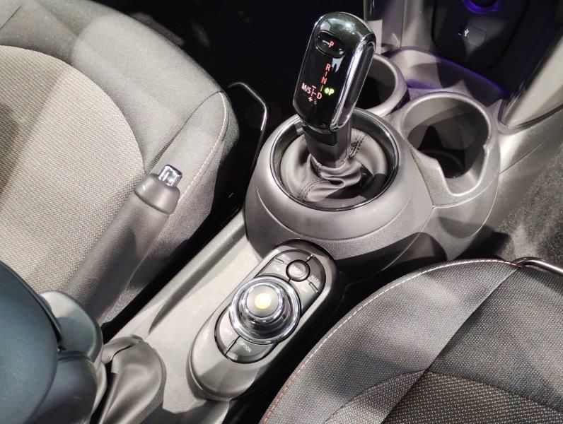 MINI F55 Cooper D 5dr Hatch LCI