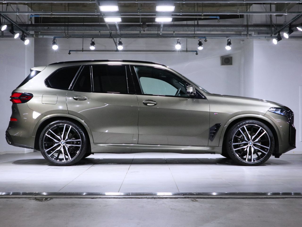 X5 xDrive40d RHD