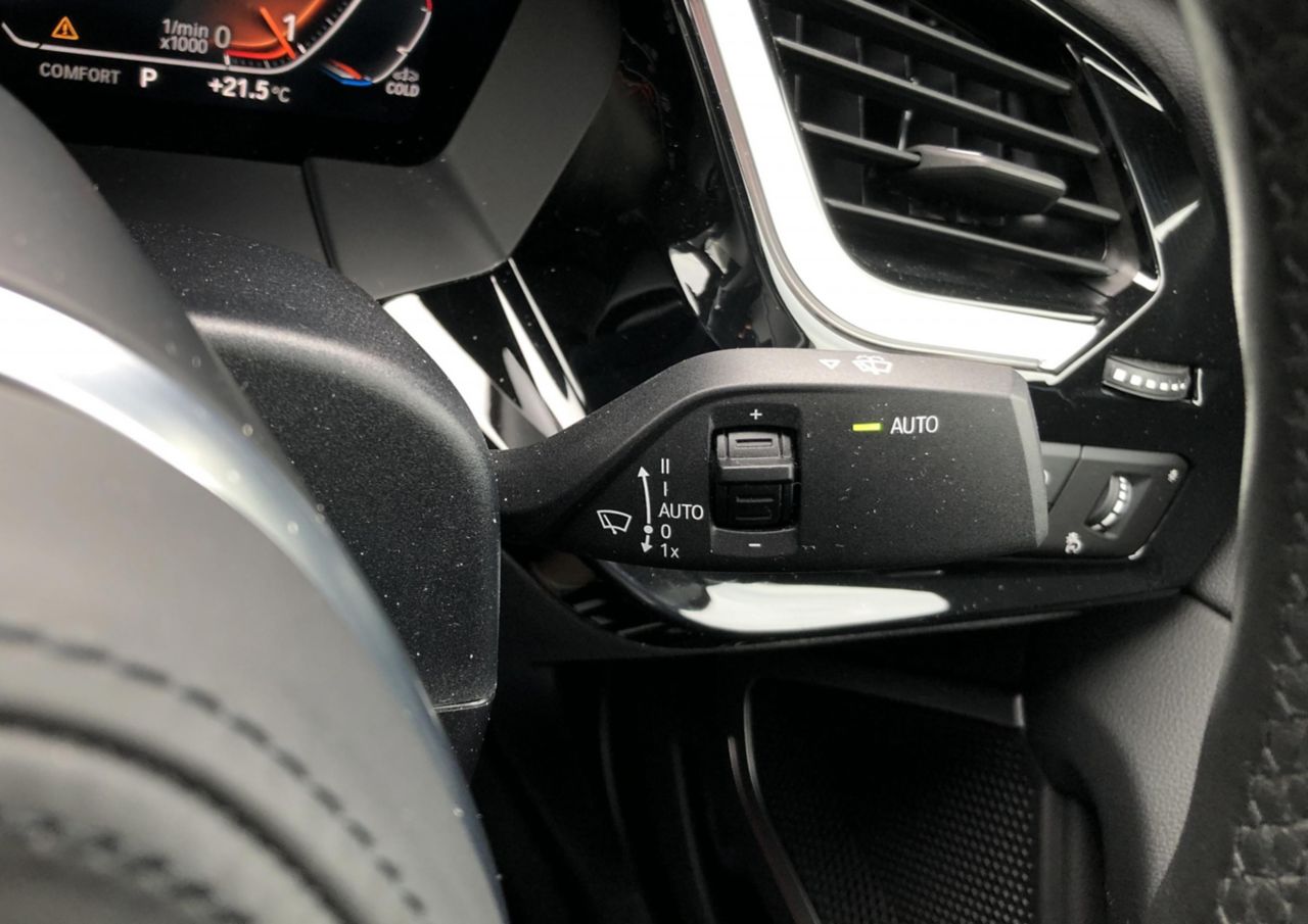 G29 z4 sDrive20i RHD