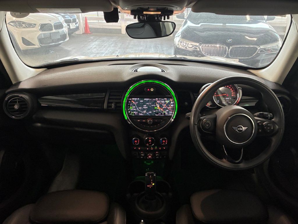 MINI F55 Cooper D 5dr Hatch LCI