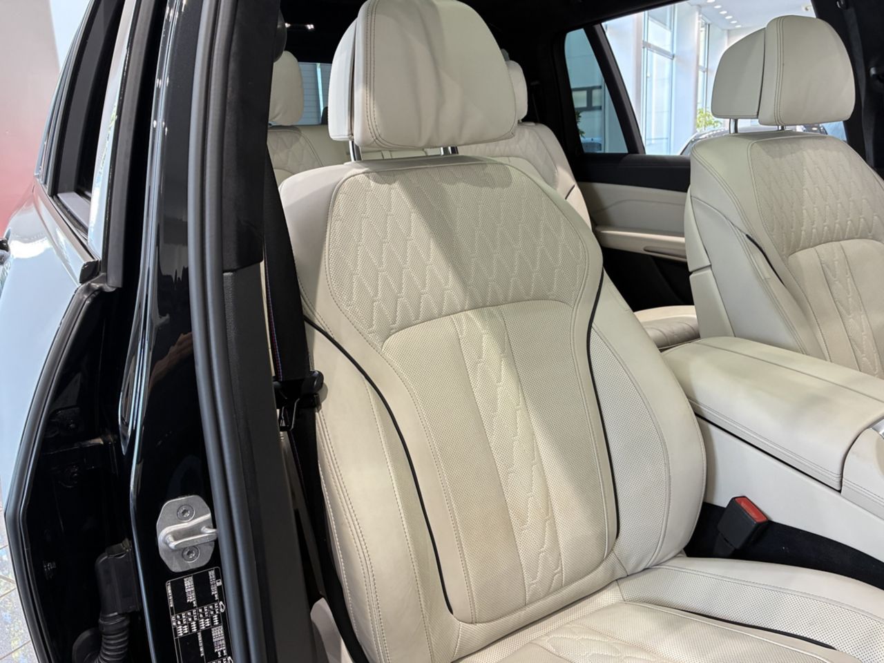 X7 xDrive40d RHD US