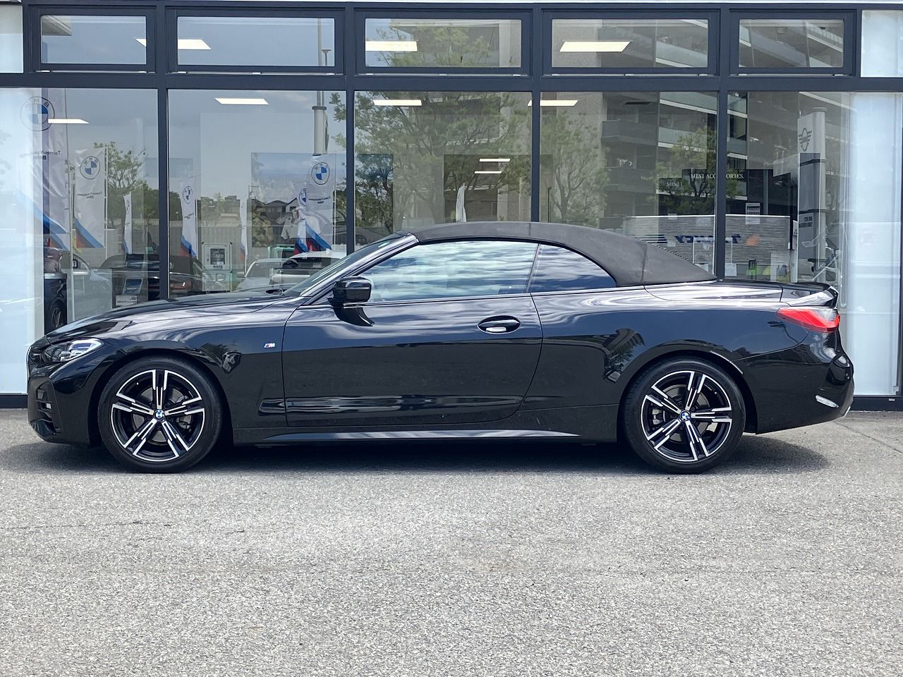 G23 420i Convertible RHD