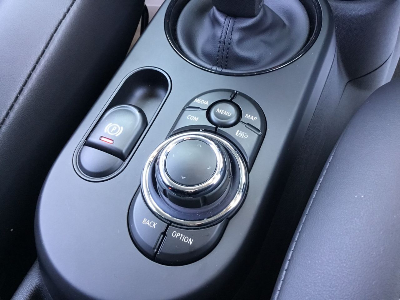 MINI Cooper F56 RHD