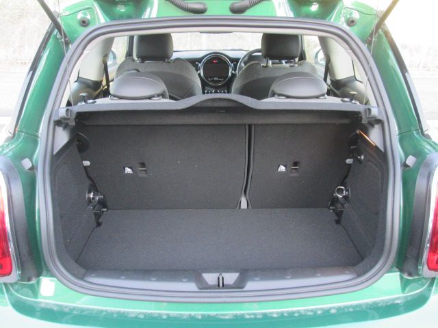 MINI Cooper F56 RHD