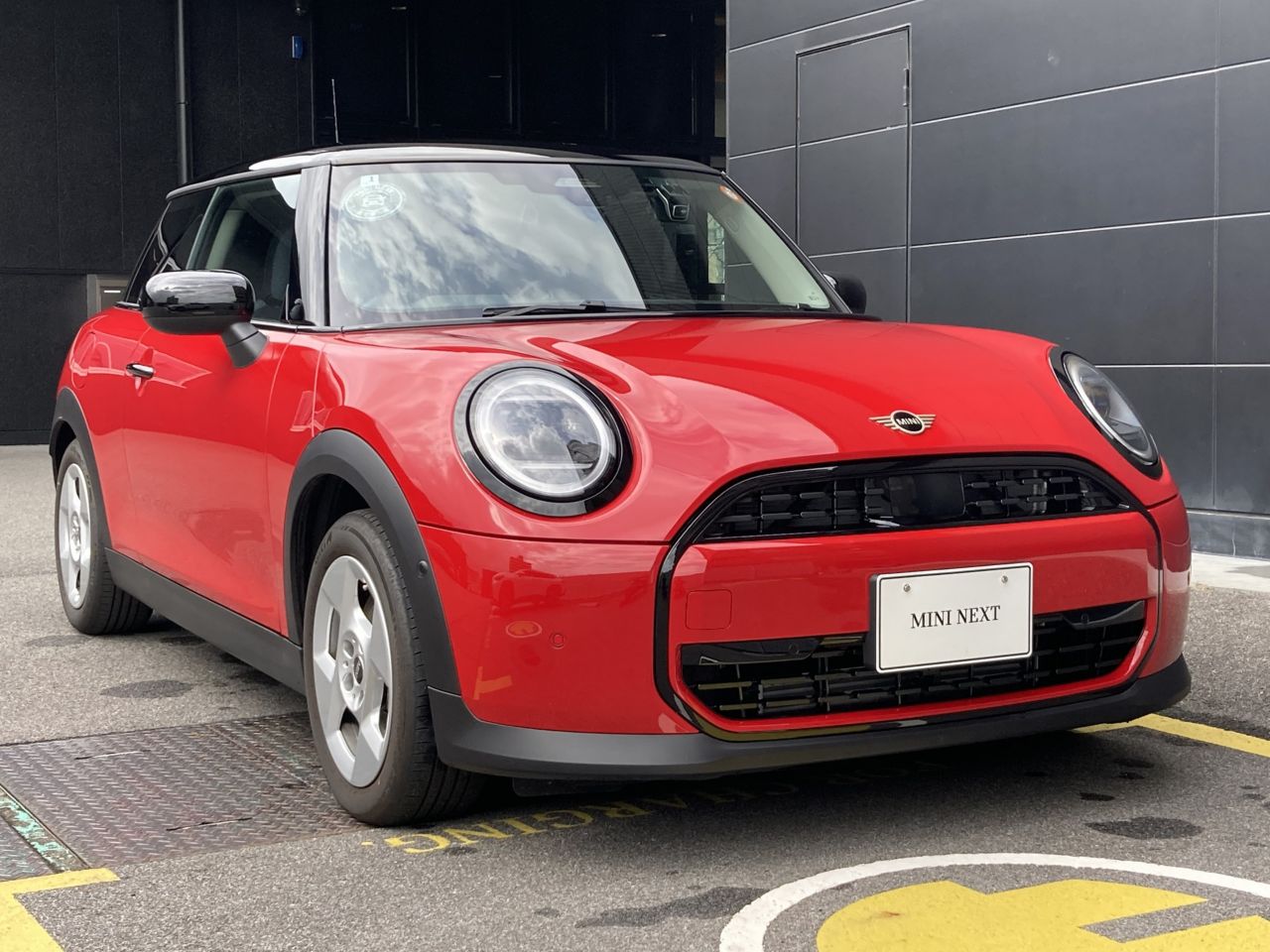 F66 MINI Cooper C 3Dr