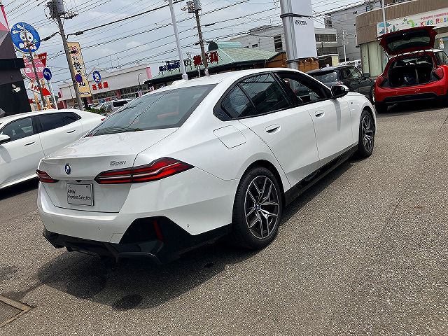 520i Sedan RHD