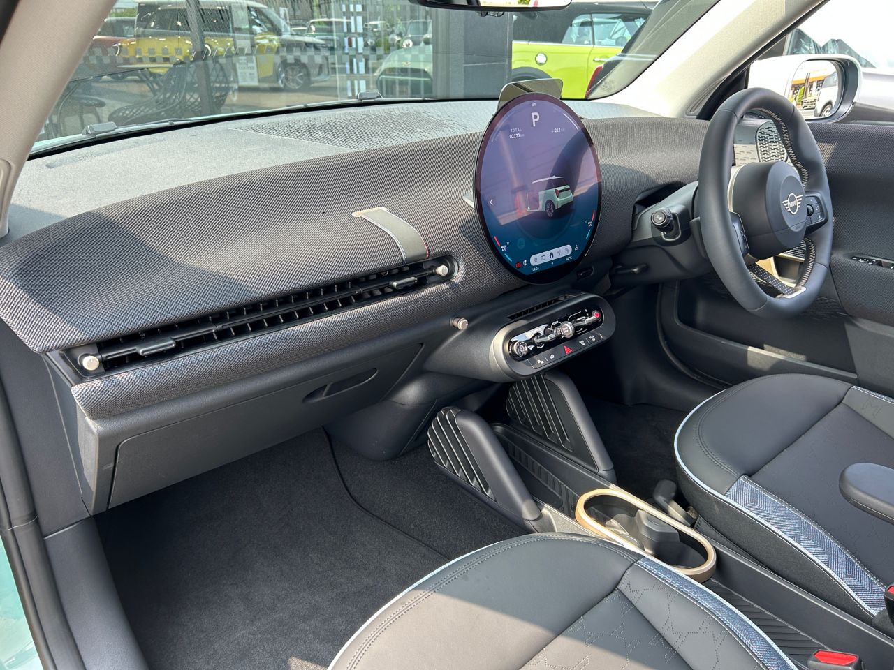 J01 MINI Cooper SE