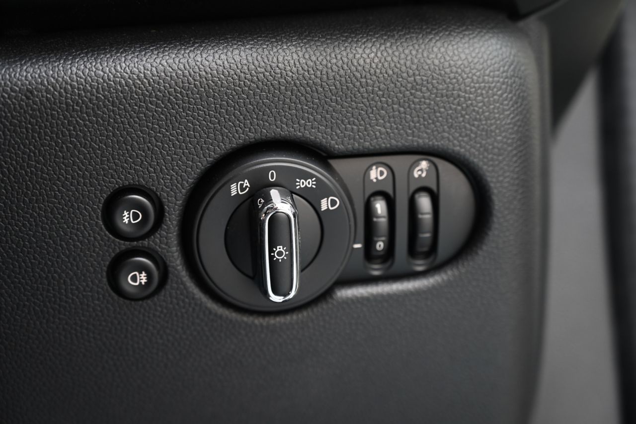 F55 MINI Cooper SD 5dr Hatch LCI