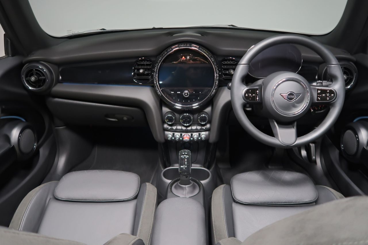 MINI Cooper S Convertible RHD