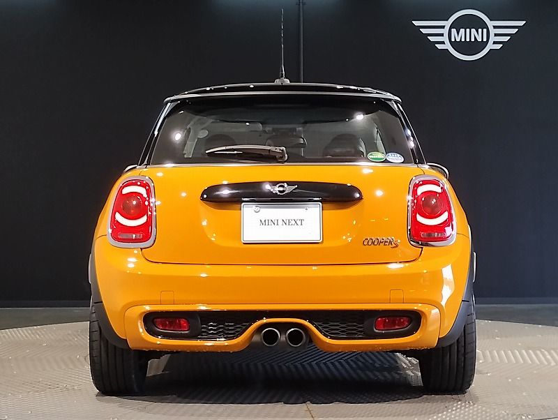 F56 MINI COOPER S