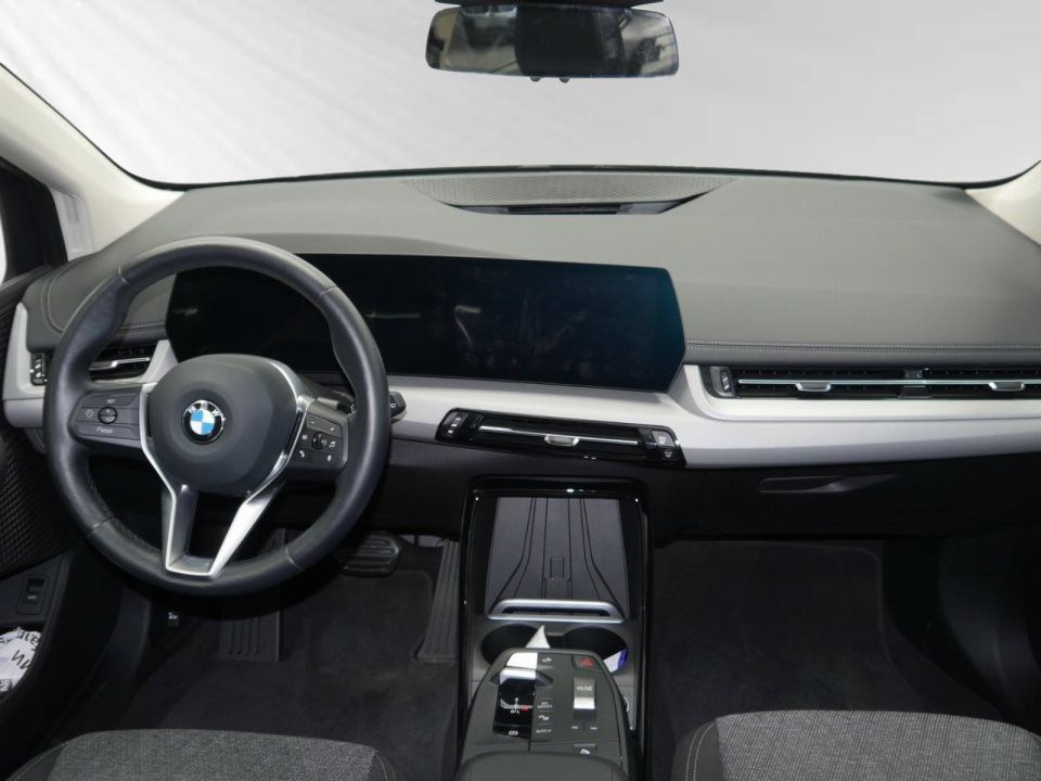 BMW 216