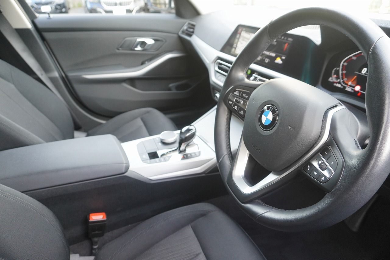 G21 320d xDrive Touring RHD