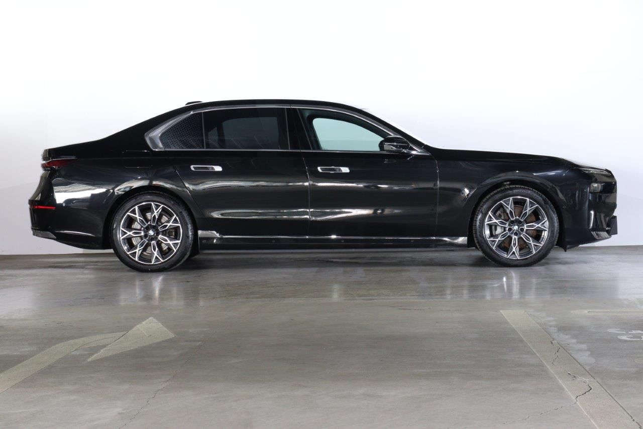 BMW i7 eDrive50 Sedan RHD