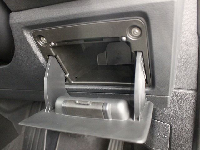 X1 sDrive18i RHD