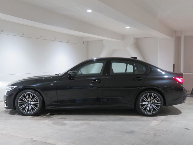 G20 320i Saloon RHD TU