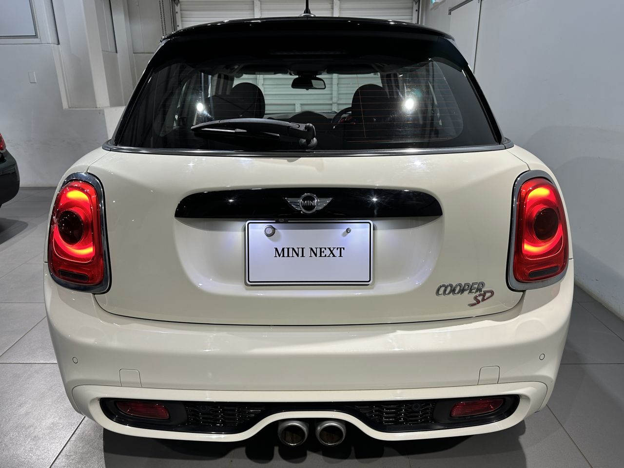 F55 COOPER S D(AT)