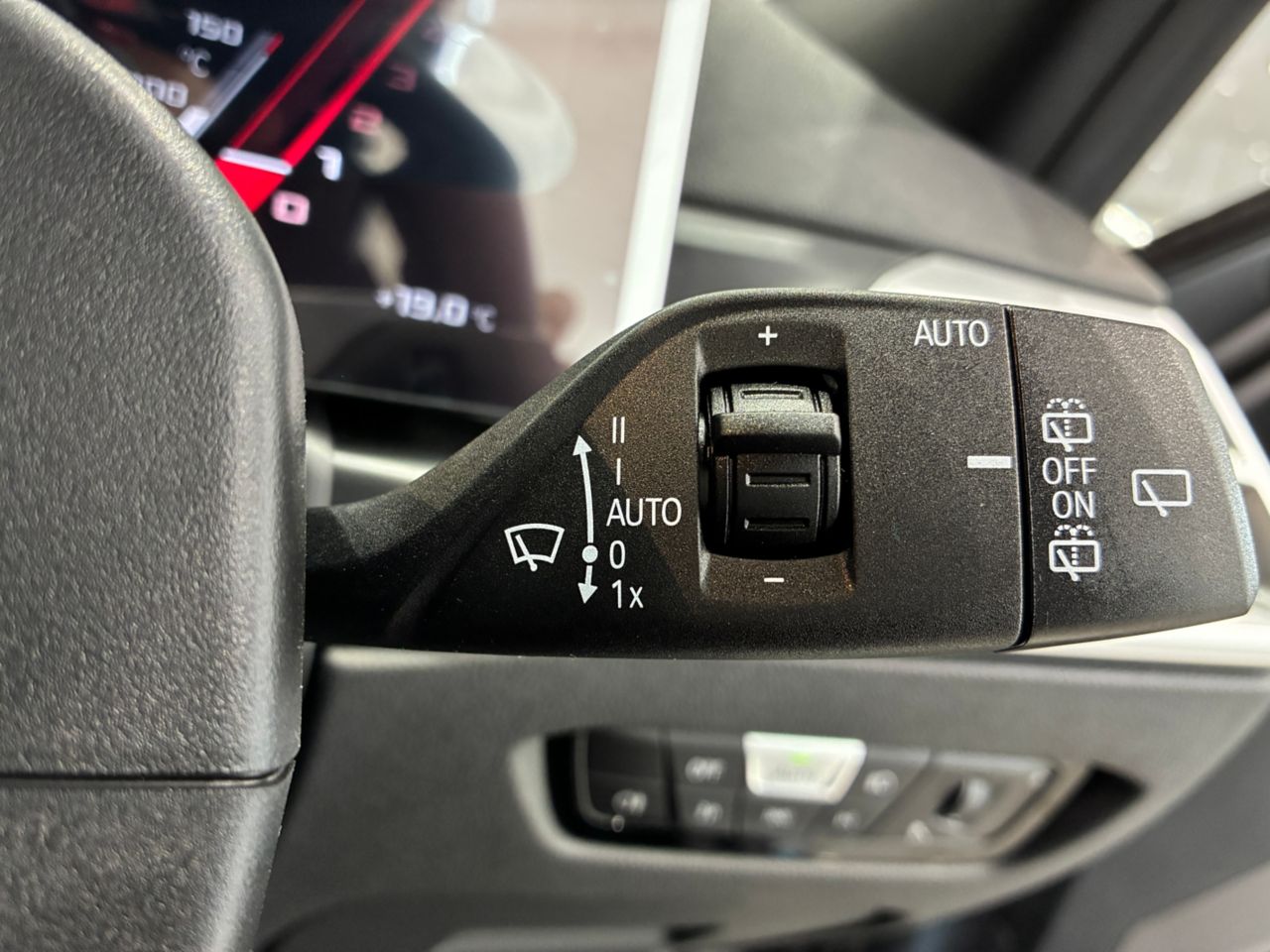 G** M* C********** * x***** T******