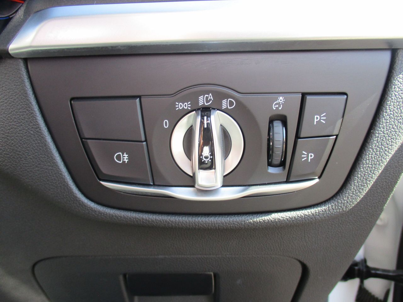 G01 X3 M40d RHD LCI ZA