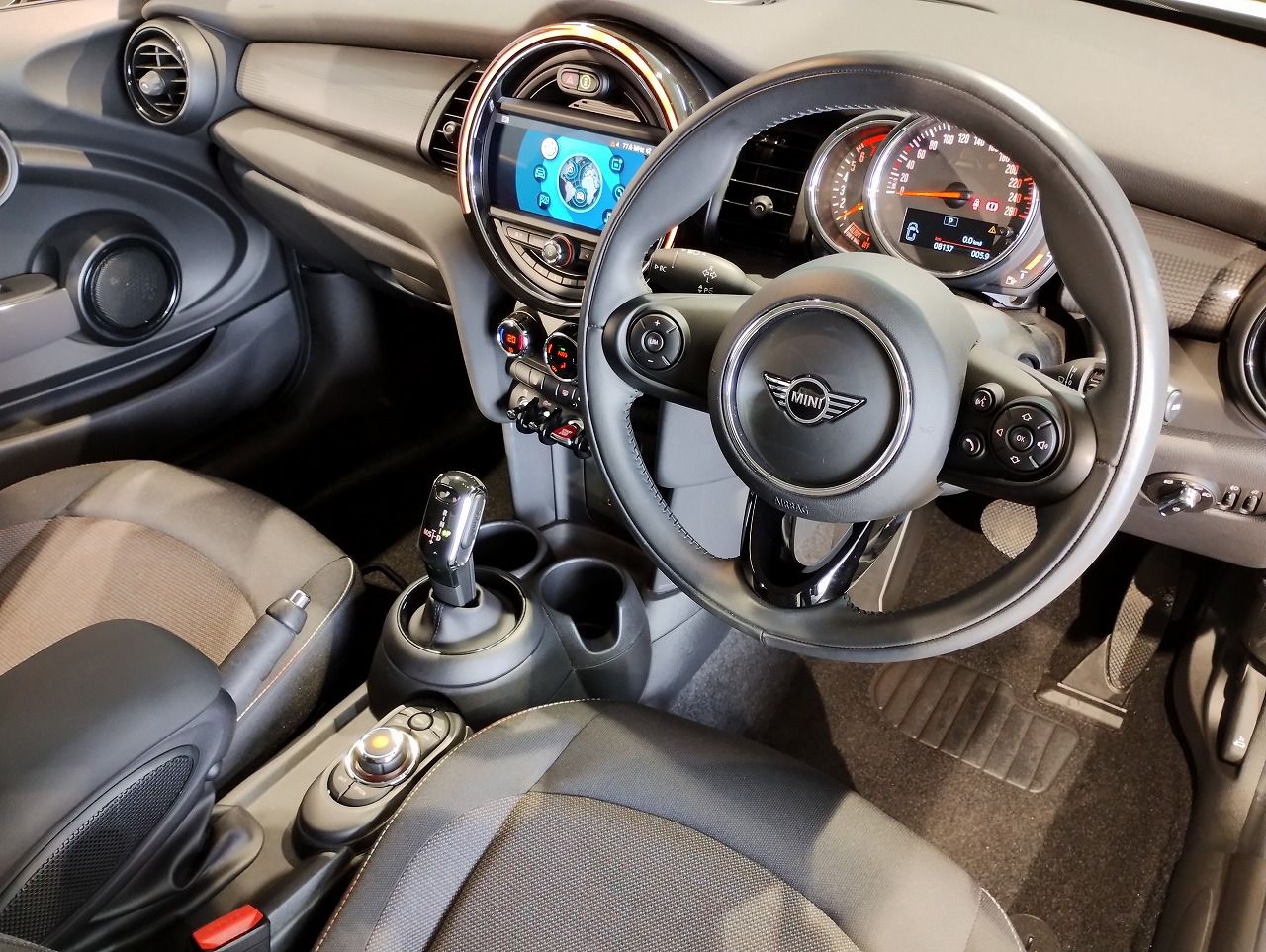 F56 MINI Cooper 3-Door Hatch LCI