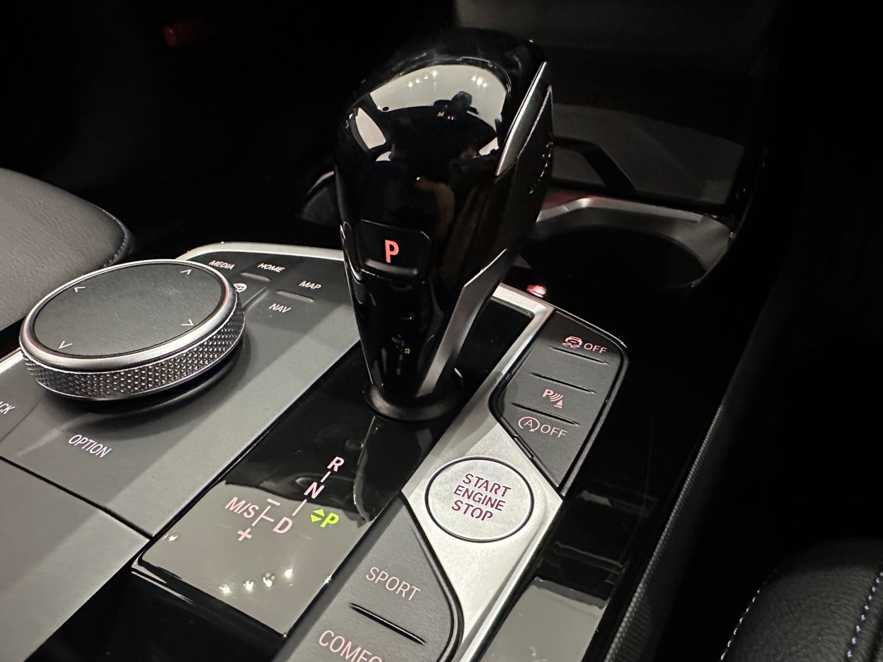 F40 118d Sports Hatch 5-door B47 2.0d