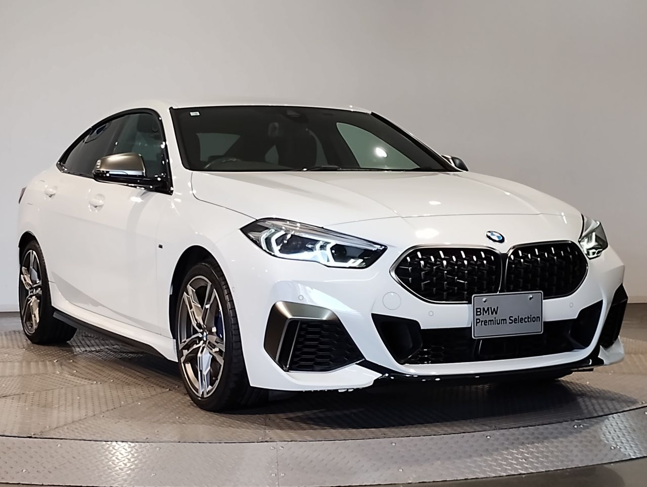 F4* **35i xDrive **** ***** B48 2.0i