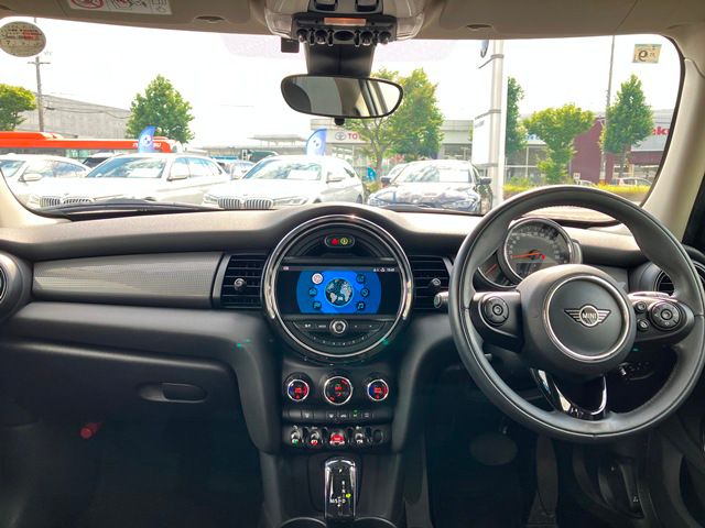 F55 MINI Cooper 5-Door Hatch LCI