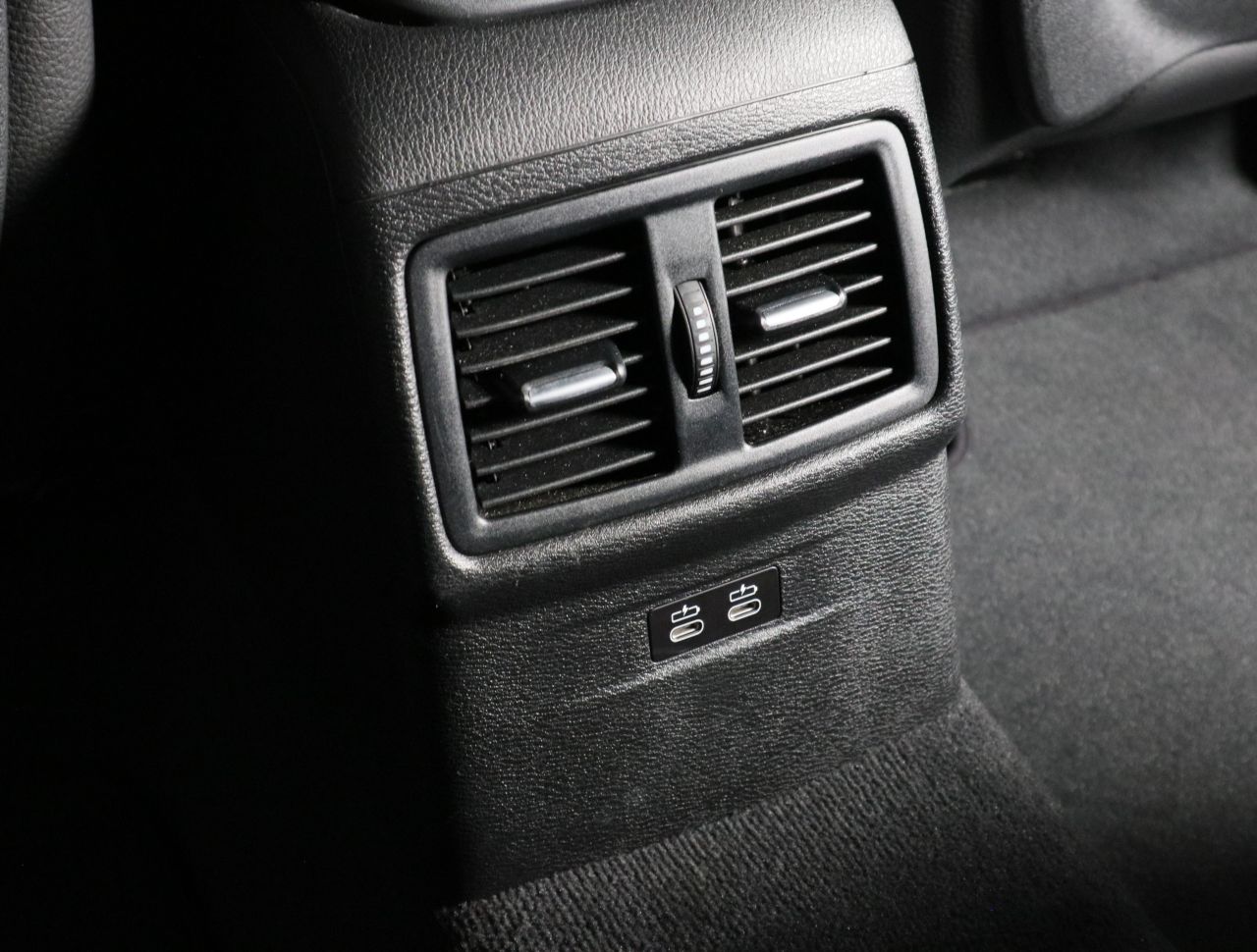 X1 sDrive18i RHD