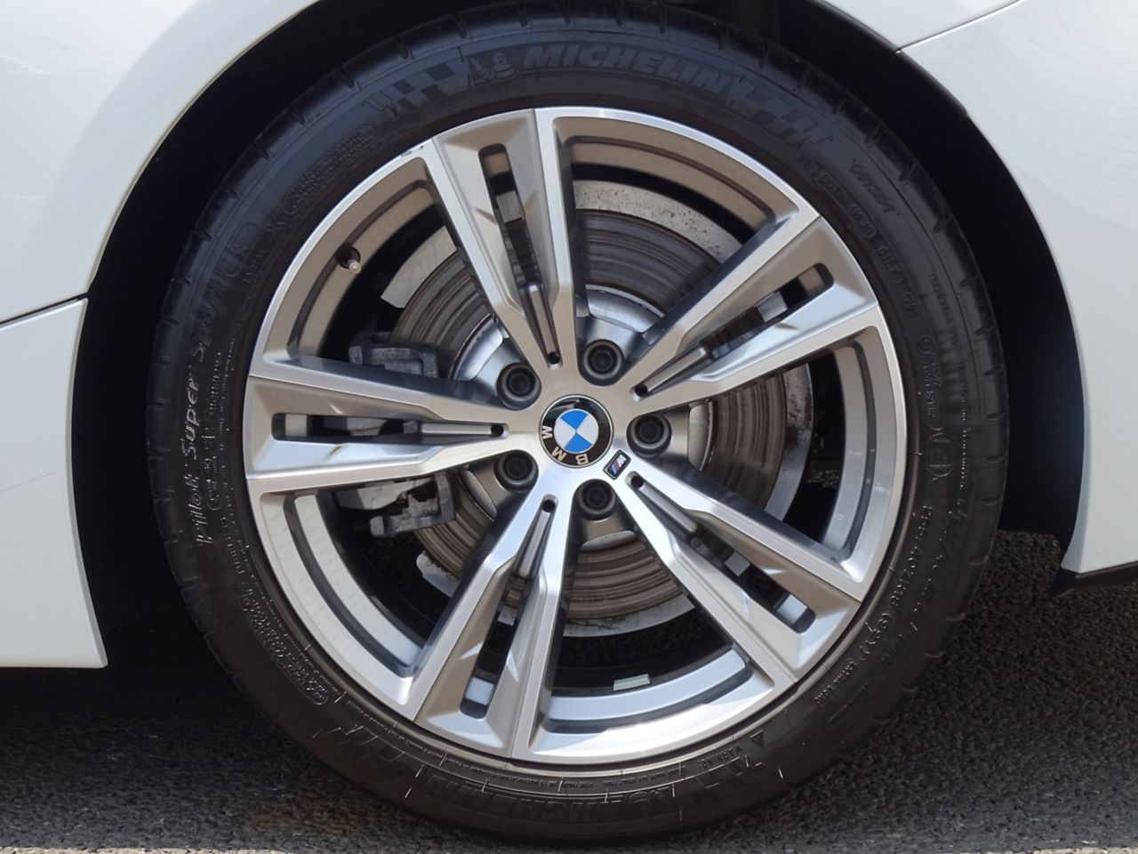 G29 z4 sDrive20i RHD