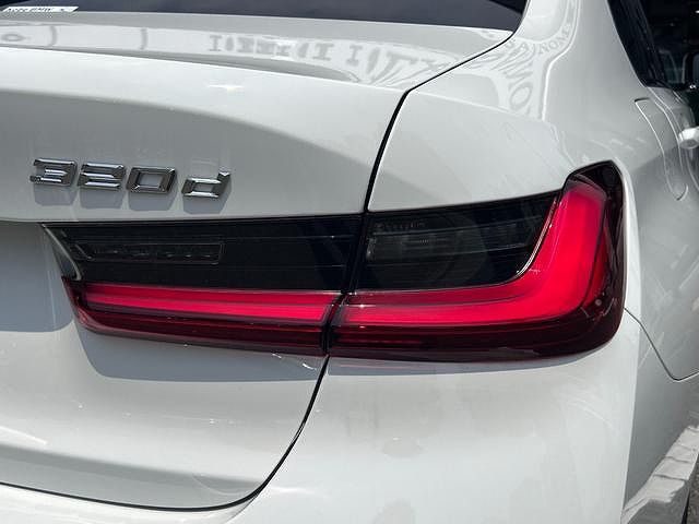 320d xDrive Berline RHD