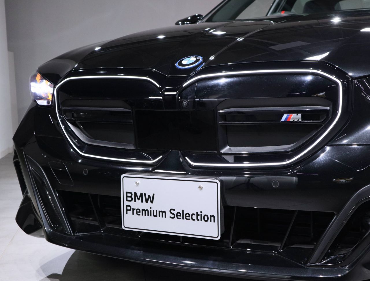 BMW i5 M60 xDrive Sedan RHD