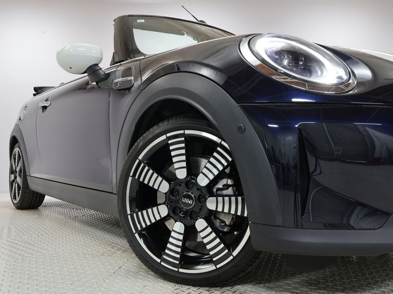 MINI Cooper S Convertible RHD