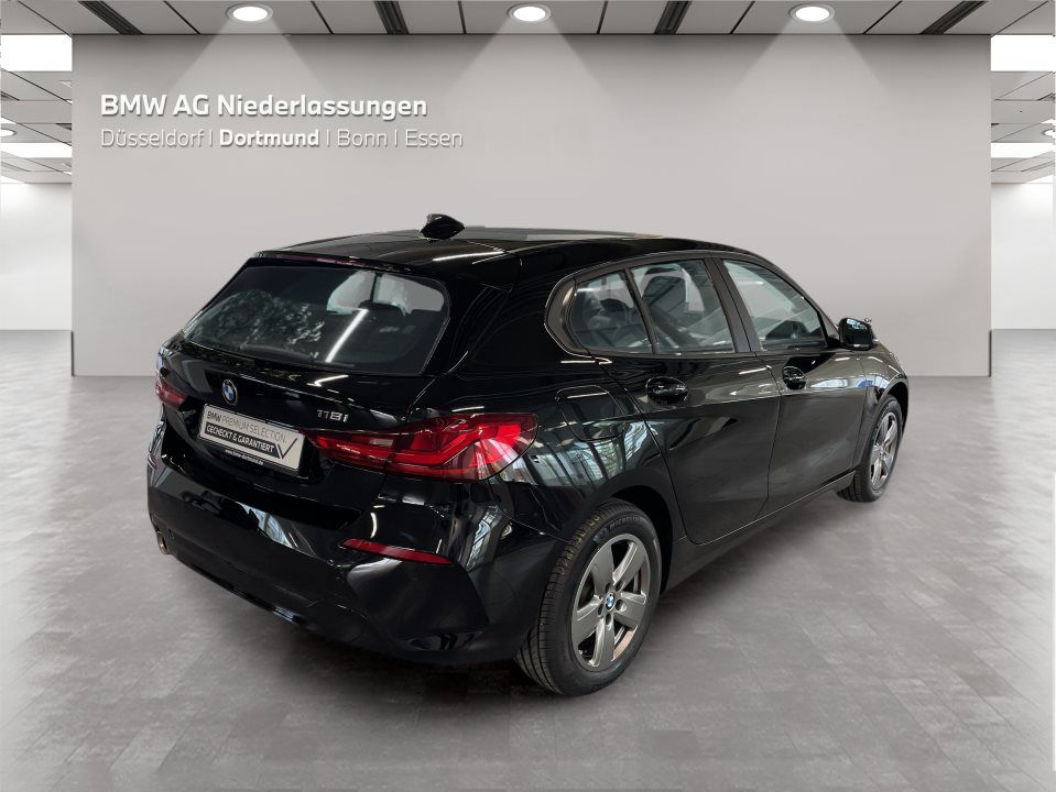 BMW 118