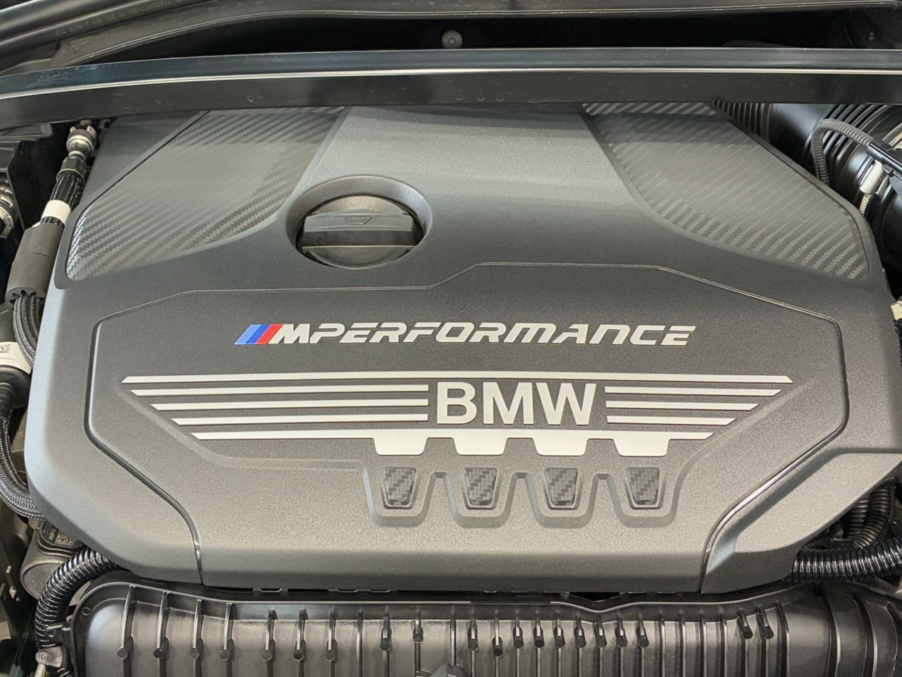 F4* **35i xDrive **** ***** B48 2.0i