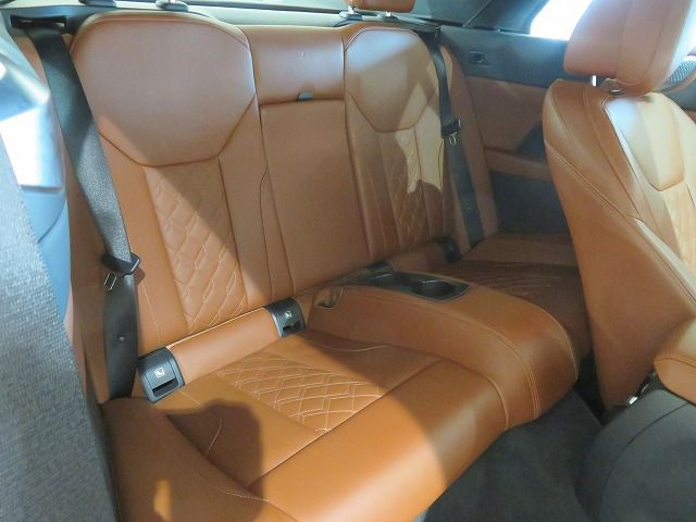 G** 4**i C********** B** 2**i RHD