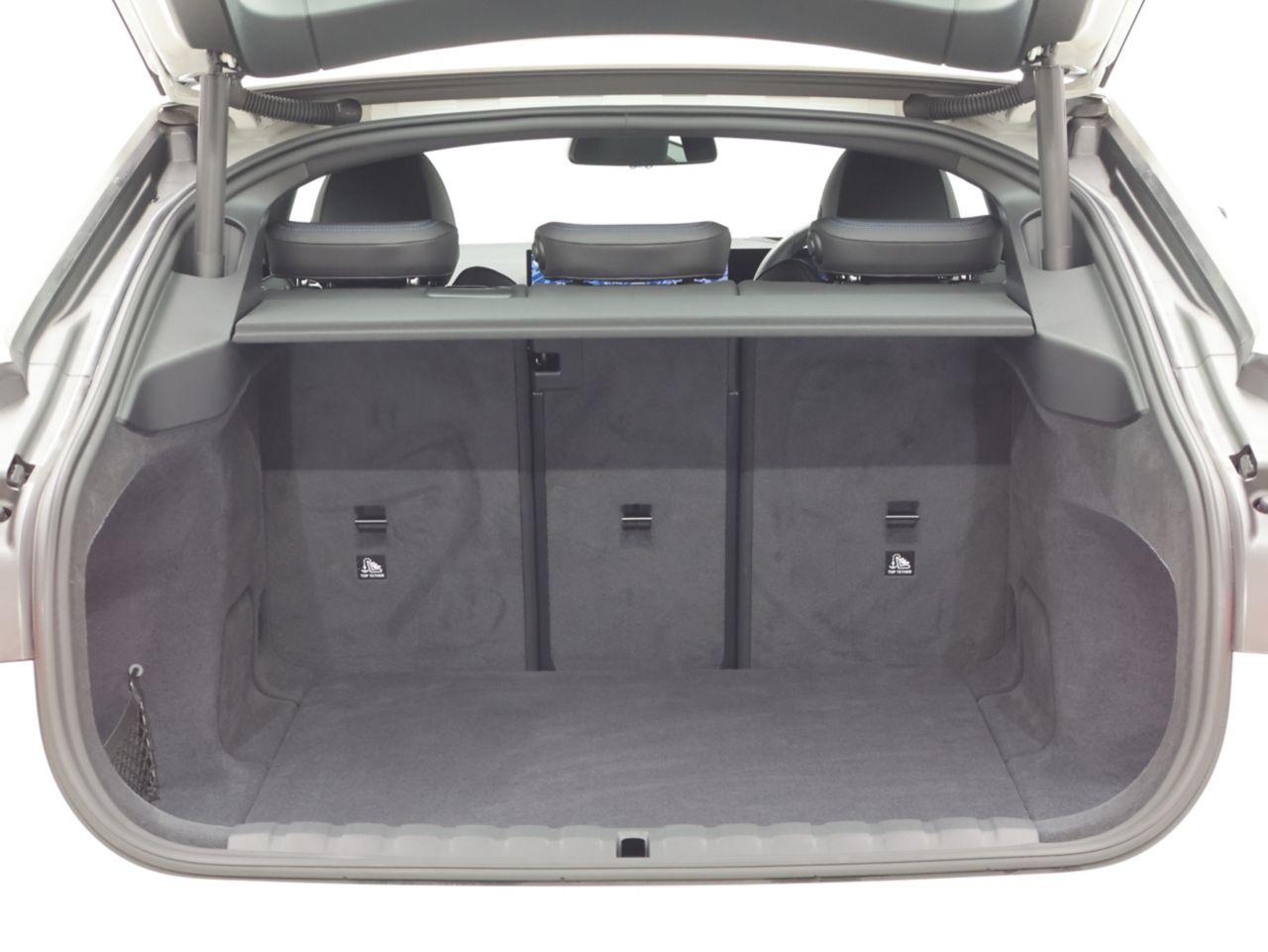 G26 i4 eDrive40 RHD