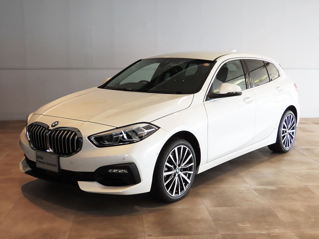 118i